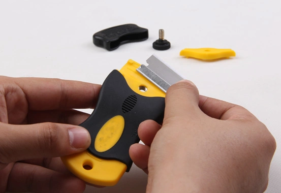 Hand Cleaning Scraper Plastic Razor Scraperwith Plastic Blades or Metal Blades