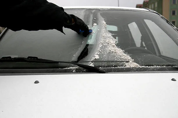Ice Scraper &amp; Breaker