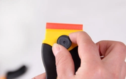 Hand Cleaning Scraper Plastic Razor Scraperwith Plastic Blades or Metal Blades