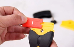 Hand Cleaning Scraper Plastic Razor Scraperwith Plastic Blades or Metal Blades